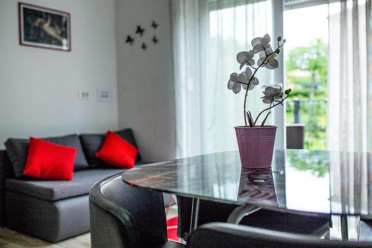 Appartamento Studio Apartman Nina Fiume Esterno foto